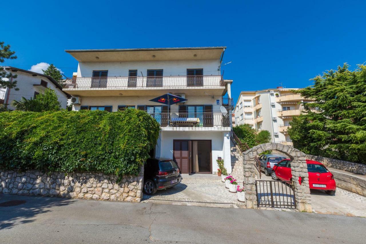 Apartment Suzy Dramalj Εξωτερικό φωτογραφία